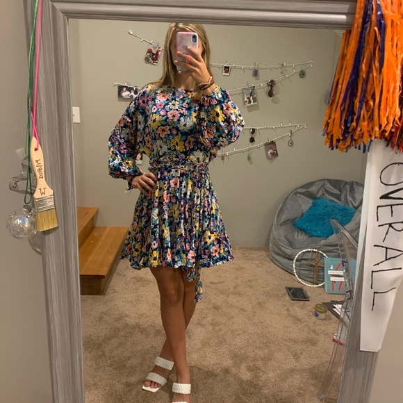 BRAND NEW BOUTIQUE DRESS - Picture 1 of 3